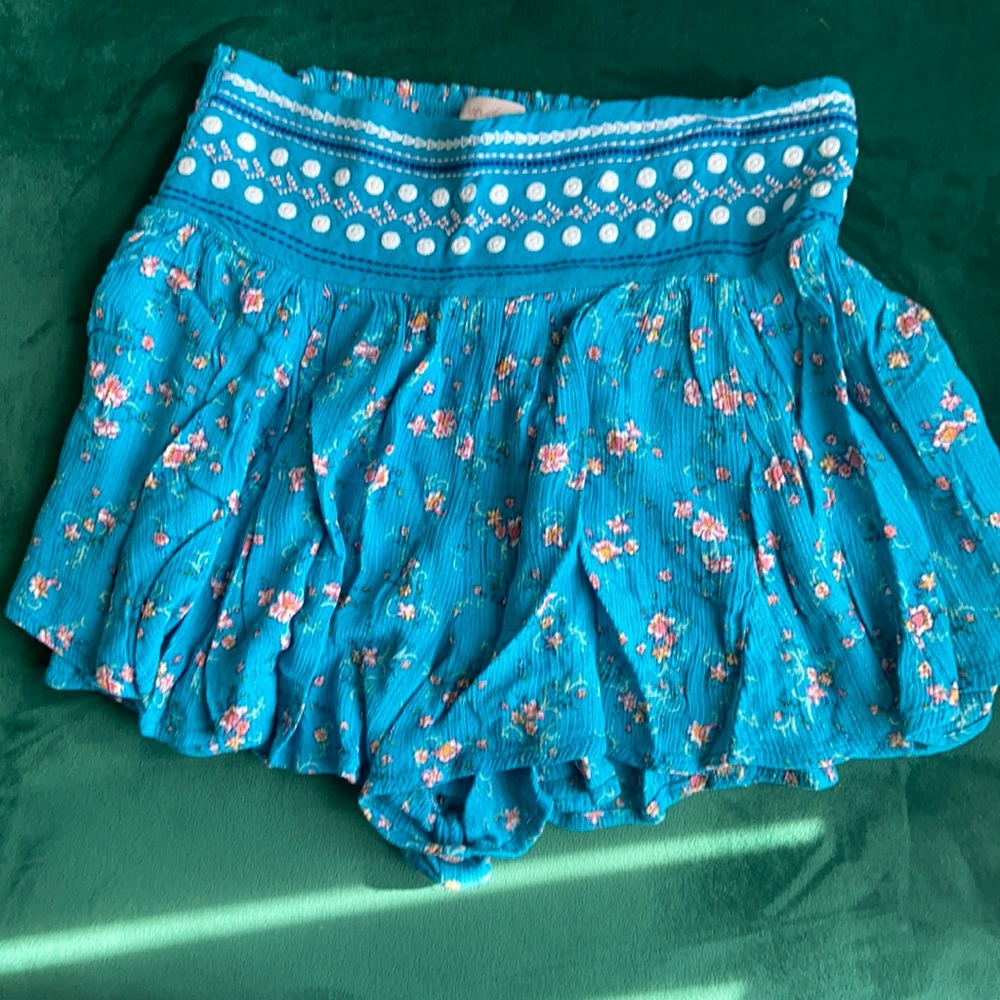Wonderly Blue Floral Shorts/Shirt